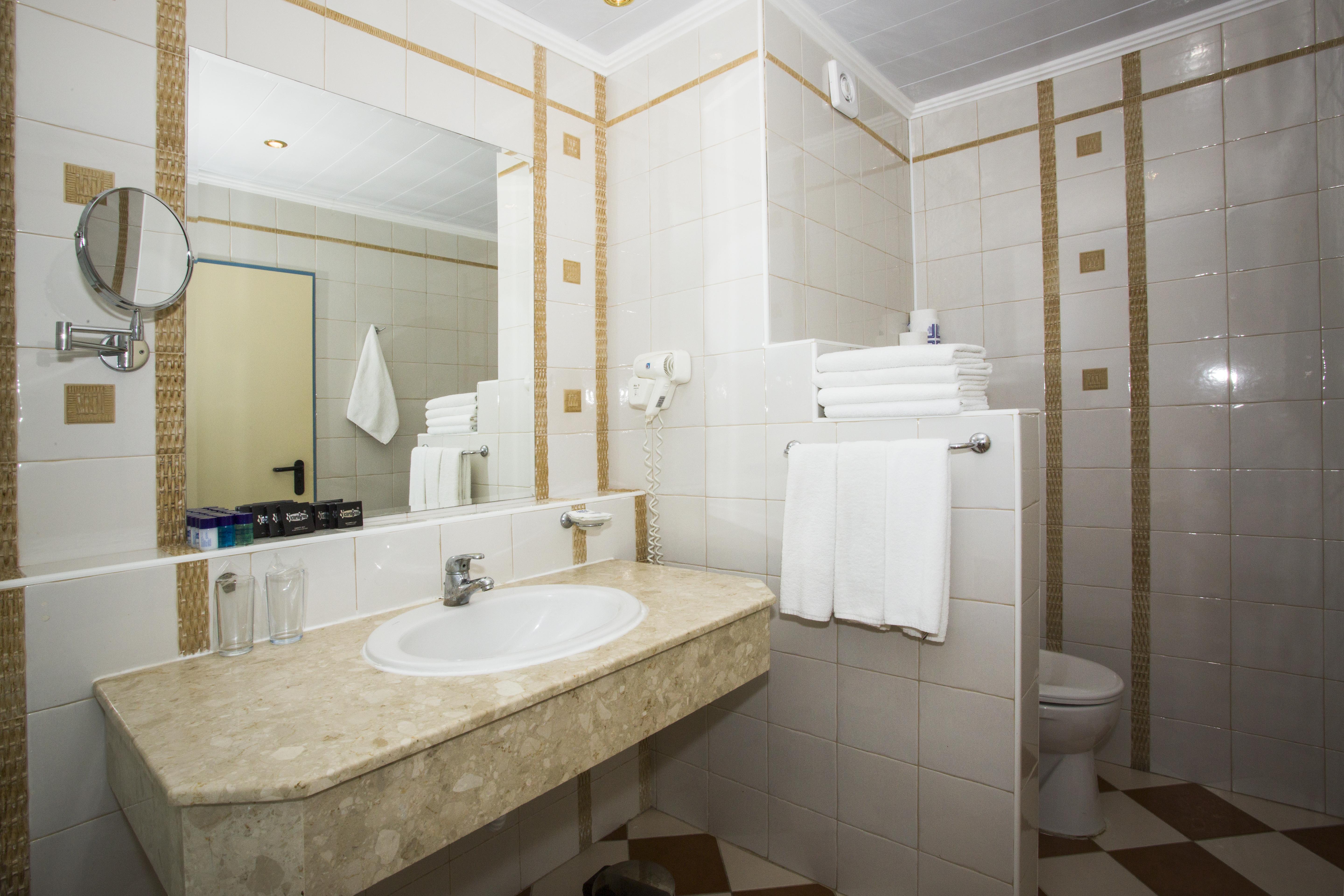 Royal Bay Hotel เอเลนีเต ภายนอก รูปภาพ